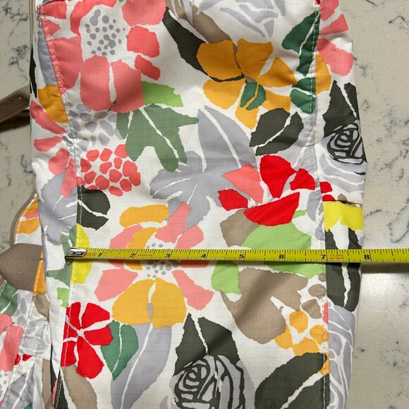 LeSportsac Tote Weekender Travel Bag Tan Straps White Multicolor Floral 18x13x7 - Picture 10 of 16